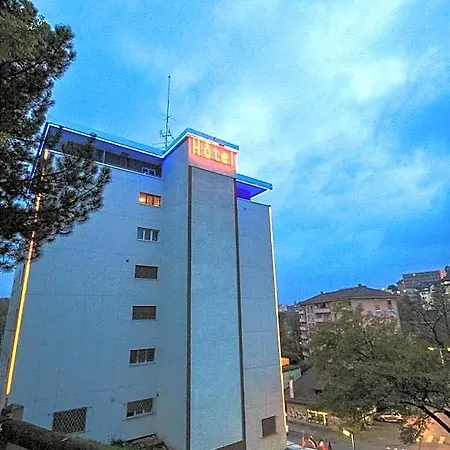 Abaca Hotel 3*