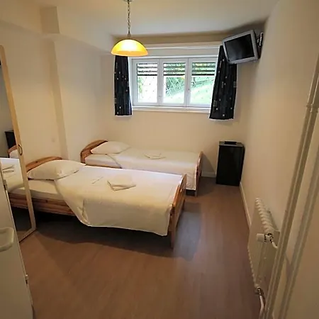 Abaca Hotel 3*